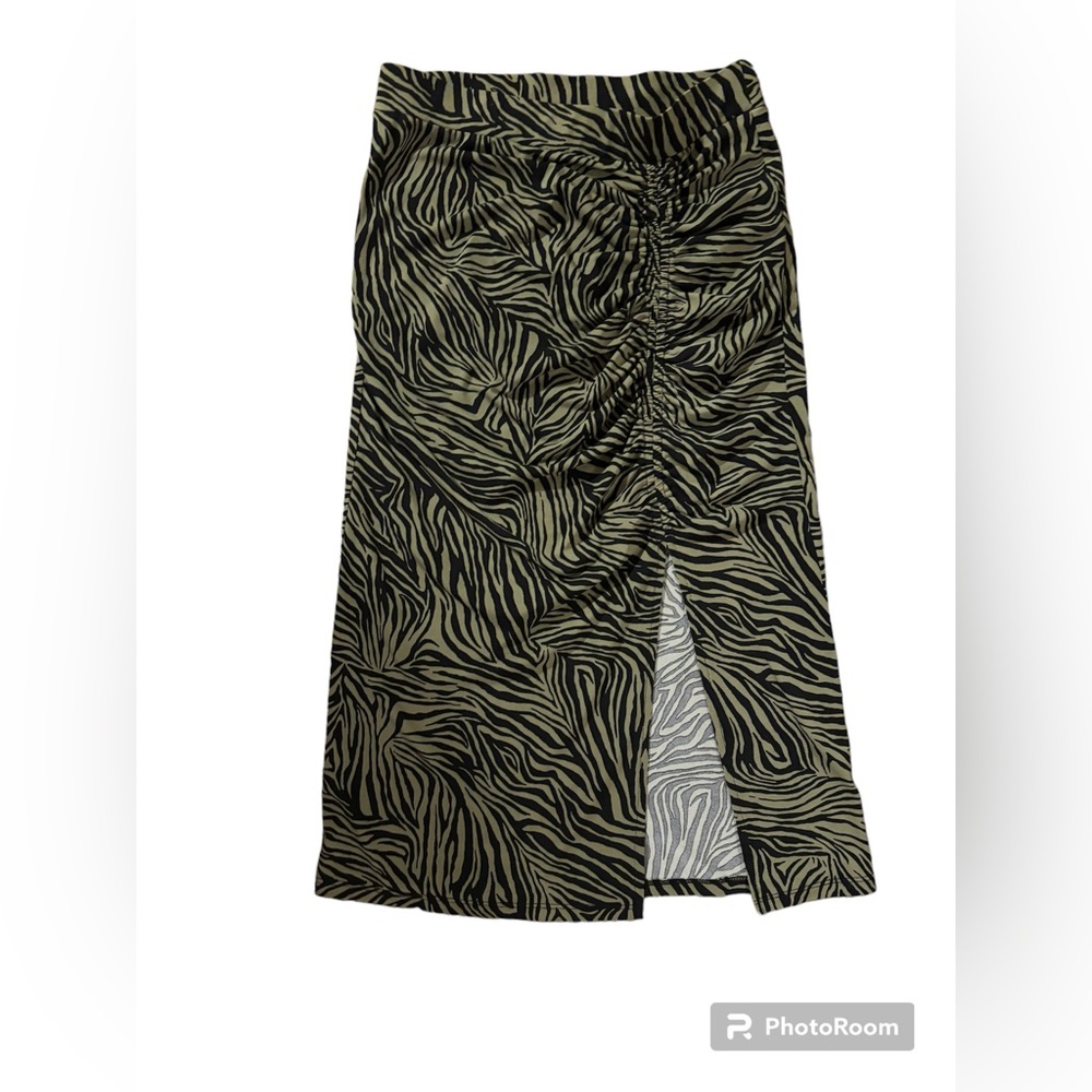 MK skirt